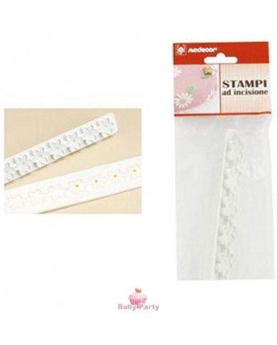 CORTA-MASSA P/BORDES C/FLORES - 30282